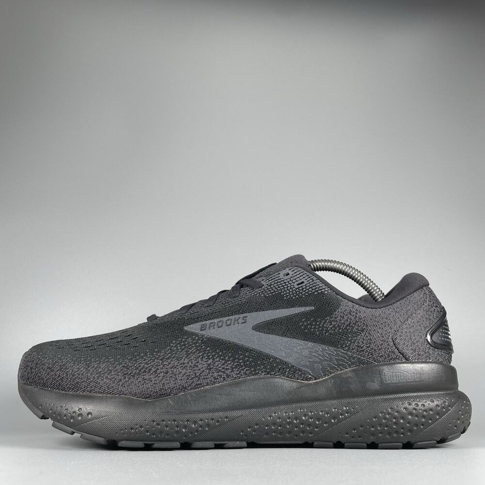 Brooks Black Athletic Shoes
